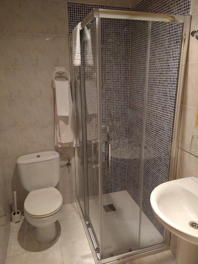 Hostal Avenida آريناس دي سان بيدرو المظهر الخارجي الصورة