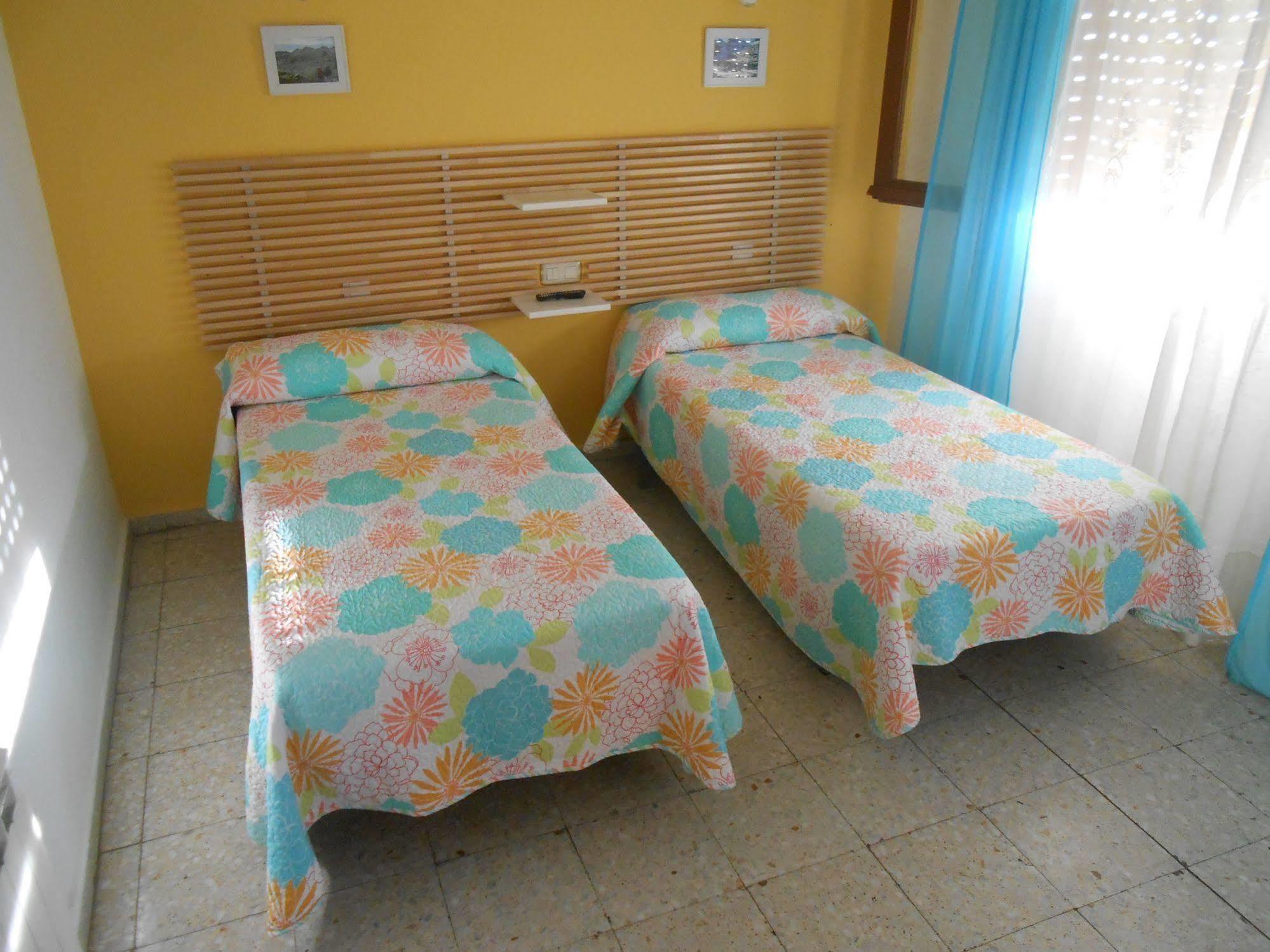Hostal Avenida آريناس دي سان بيدرو المظهر الخارجي الصورة