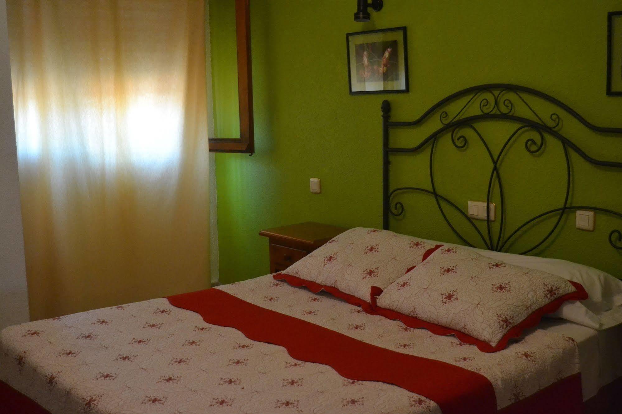 Hostal Avenida آريناس دي سان بيدرو المظهر الخارجي الصورة